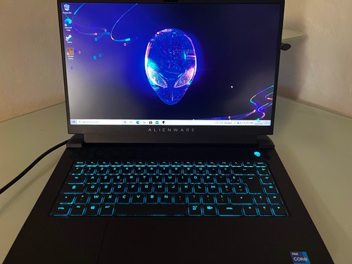 Alienware m15 rtx 3070 - m15, r6